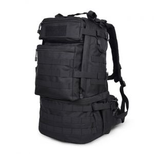 Militärischer Rucksack mit großer Kapazität, schwarz mit weißem Hintergrund