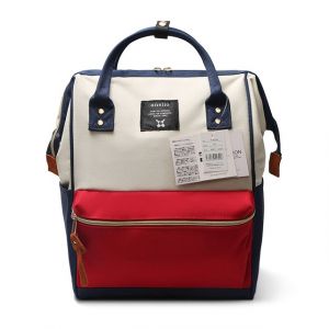 Geräumiger Computer-Rucksack für Frauen in Weiß und Rot mit weißem Hintergrund